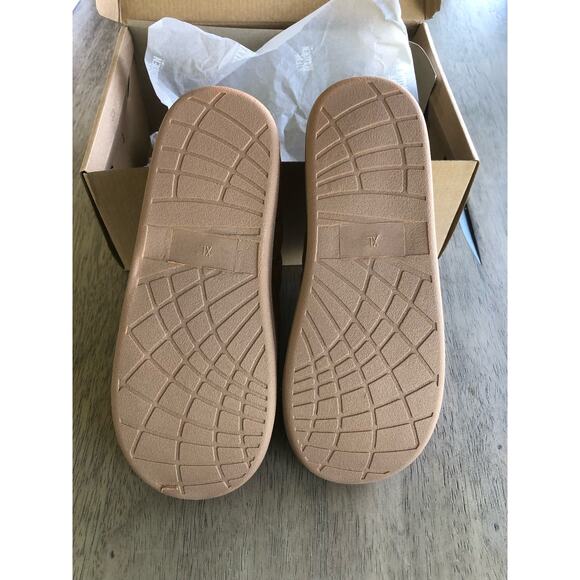 Steve Madden Kids BCramer Quilted Slipper in Cognac - Picture 5 of 8